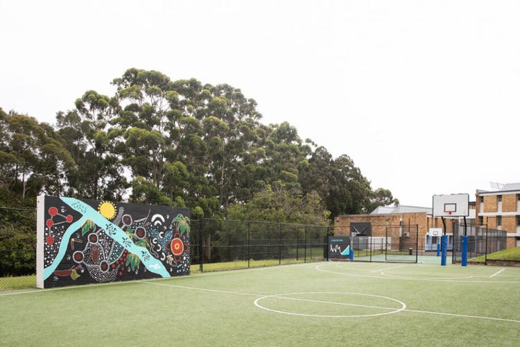 sporting facilities at Sylvania High School basketball court